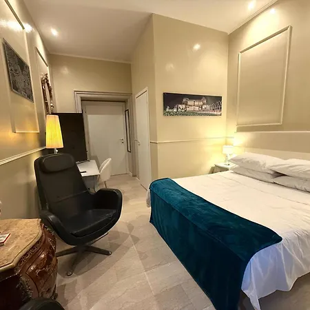 Spanish Steps Boutique Hotel - Madame Sofia Secret Hotel