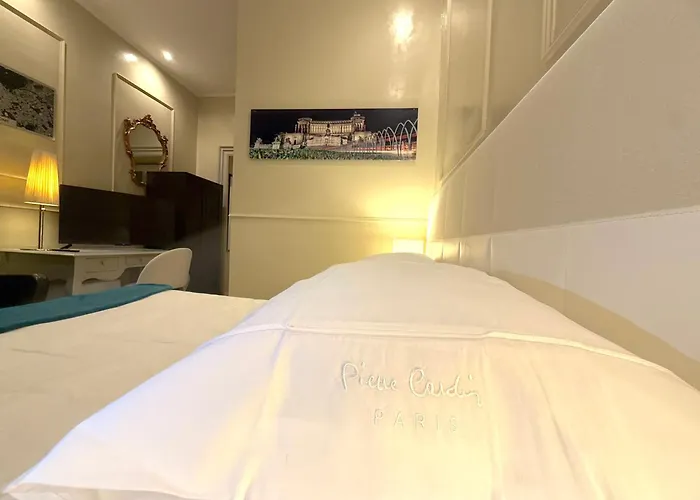 Hotel Spanish Steps Boutique - Madame Sofia Secret 3*