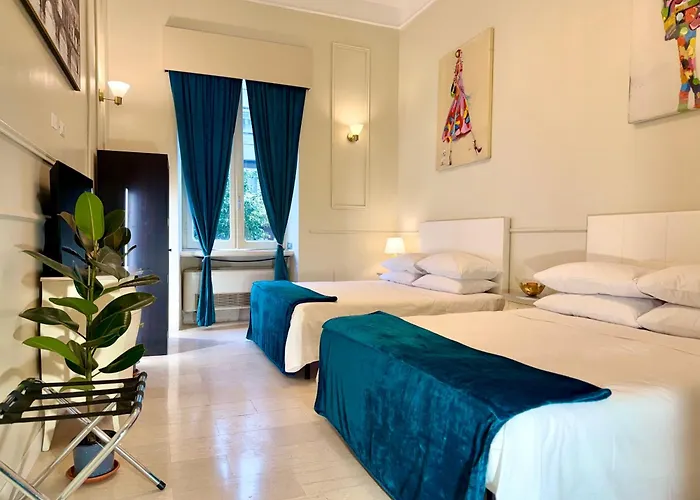 Spanish Steps Boutique - Madame Sofia Secret Hotel